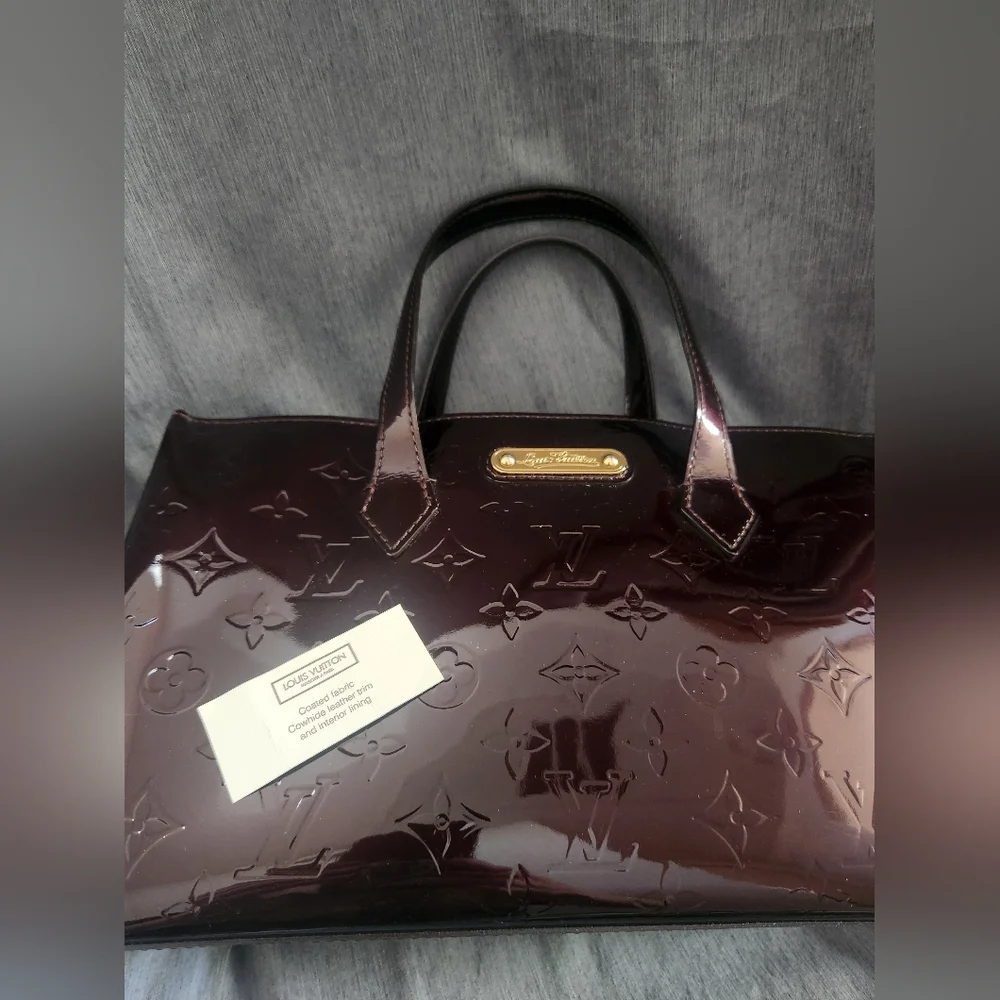 Louis Vuitton Amarante Monogram Vernis Wilshire PM Handbag